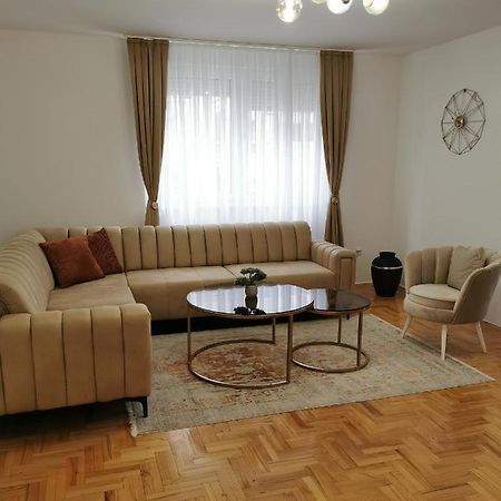 Family Apartment טוזלה מראה חיצוני תמונה